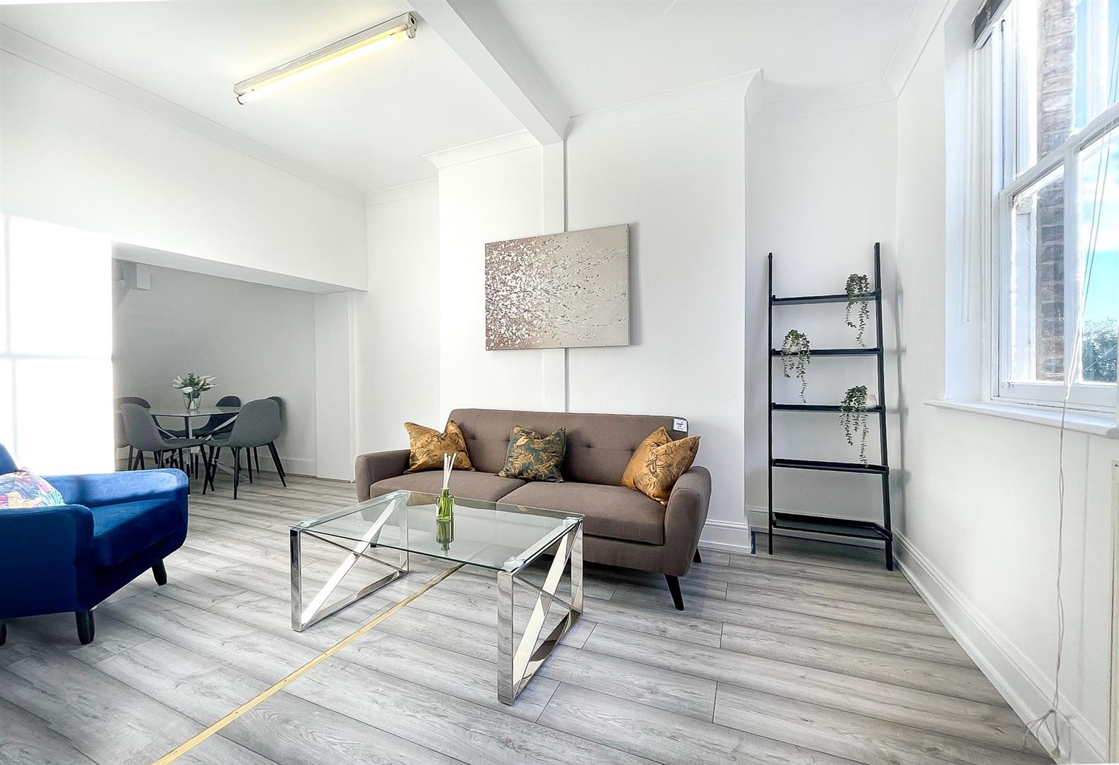 3 bed property in Finchley Road, London